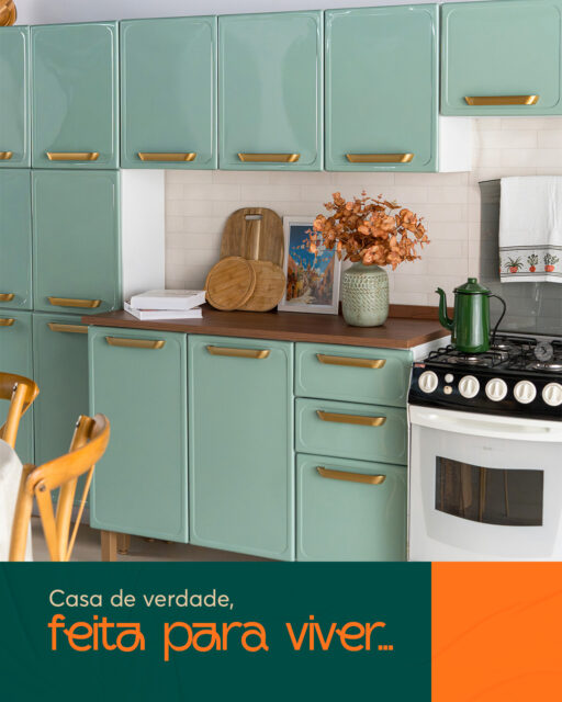 La línea Bella ofrece la combinación perfecta de belleza y funcionalidad para hacer que cada momento en la cocina sea aún más especial. 💚 En Bellagio Green, los módulos destacan aún más, realzando el encanto del diseño vintage y aportando personalidad al espacio. ✨💻 www.lojabertolini.com.br [Línea Bella. Productos: 7038901, 712490153, 7008901, 7004901. Consultar disponibilidad.] #LarBrasileiro #CasaAconchegante #VidaEmFamília #Bertolini